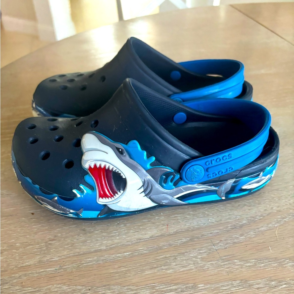Kids Shark Crocs 🦈